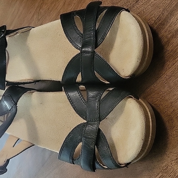 Dansko velcro strap heels - Picture 3 of 6